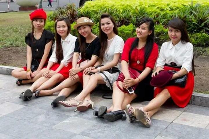 HOT: Camera siêu zoom “bóc” - Cảm hứng video marketing từ Hotspot Matrix